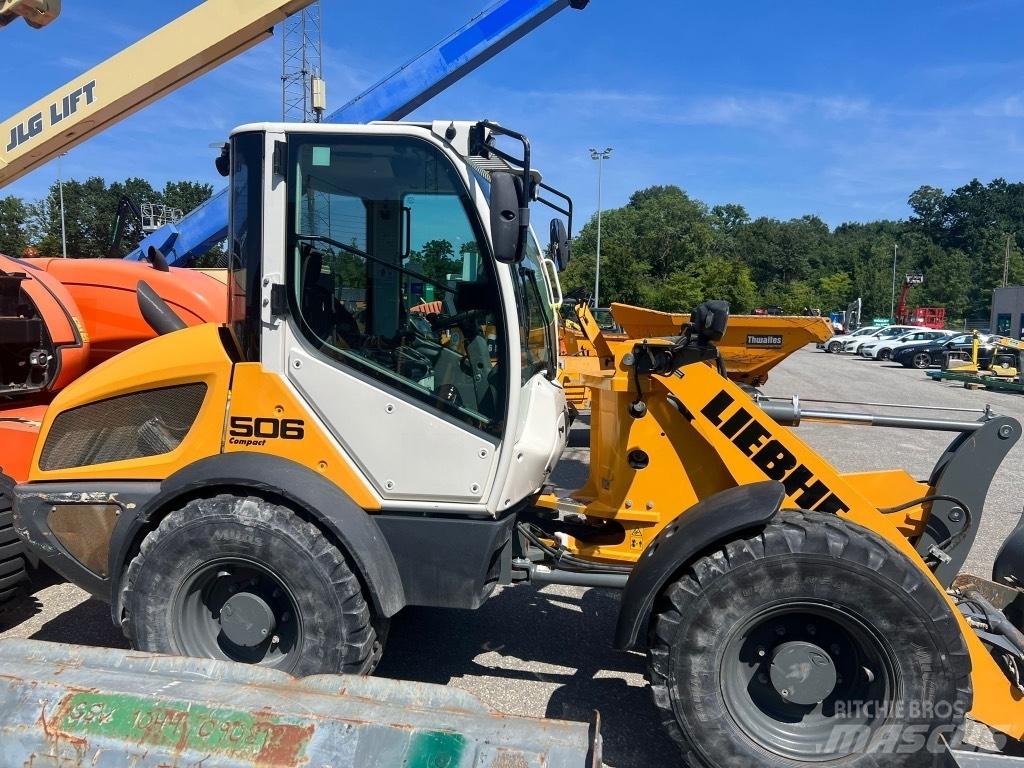 Liebherr L 506 Gumikerekes homlokrakodók