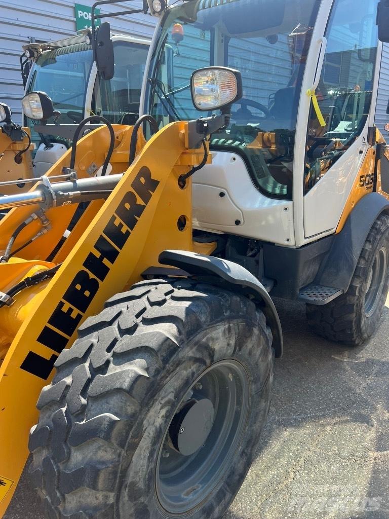 Liebherr L 506 Gumikerekes homlokrakodók