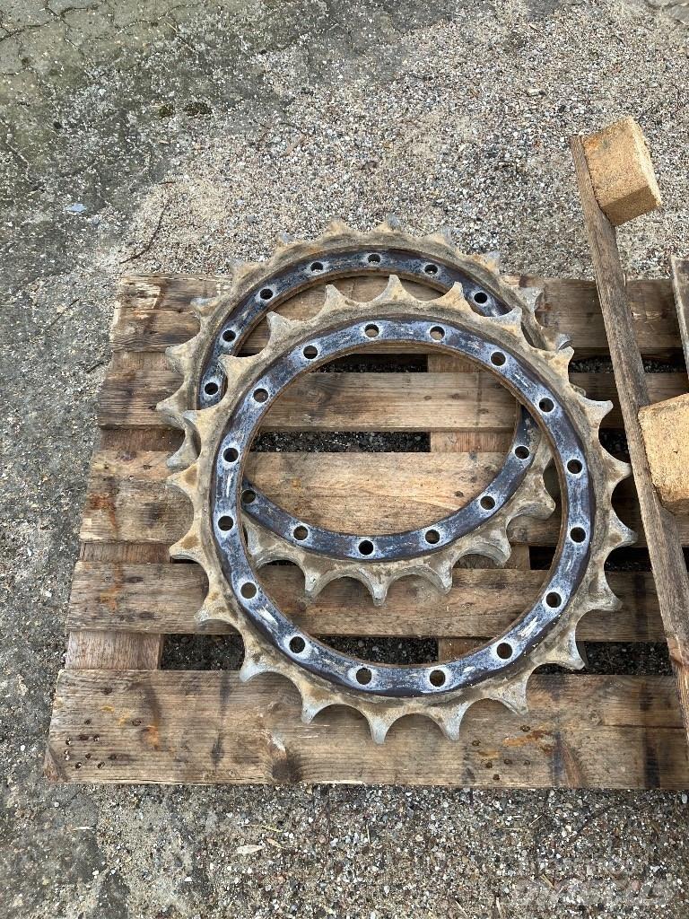 CAT 326 Lánctalpas kotrók
