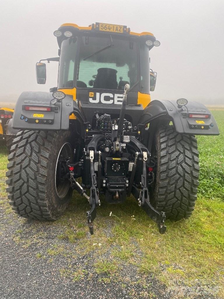 JCB Fastrac 4220 Traktorok