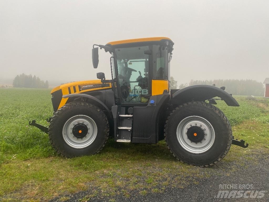 JCB Fastrac 4220 Traktorok