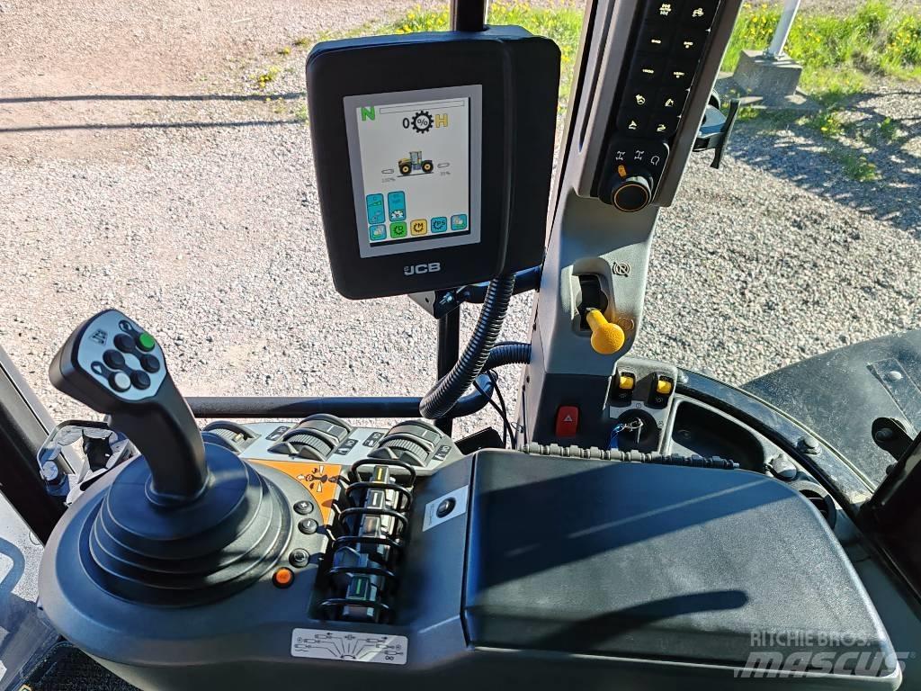 JCB Fastrac 4220 Traktorok