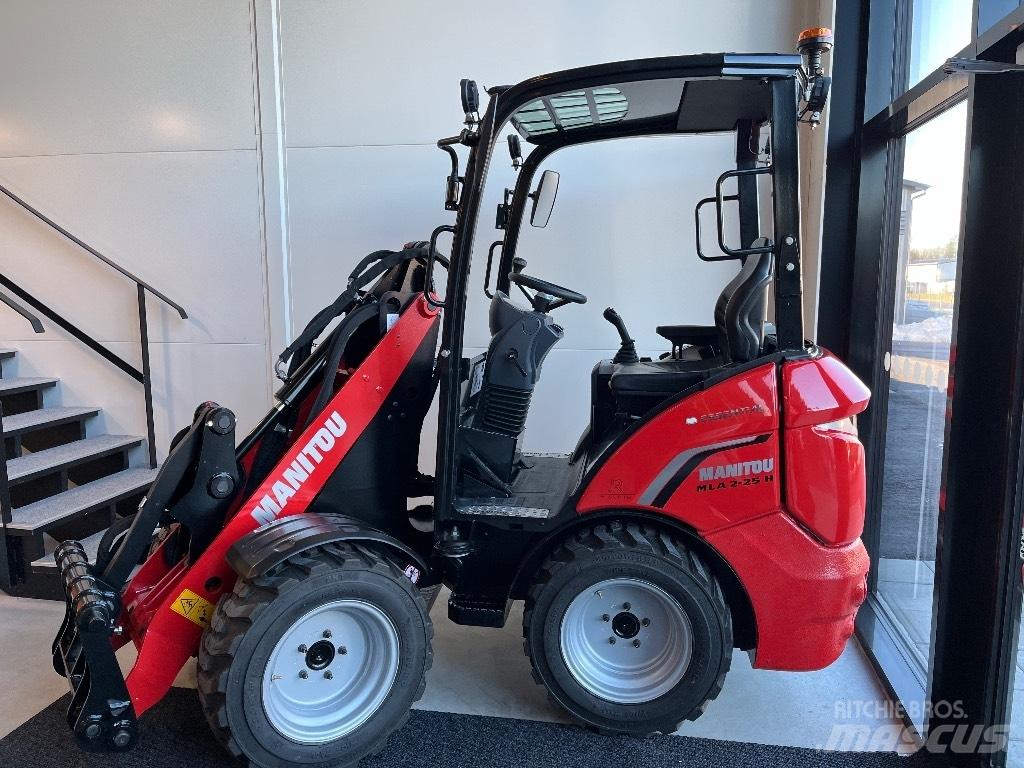 Manitou MLA 2-25 H Univerzális rakodók