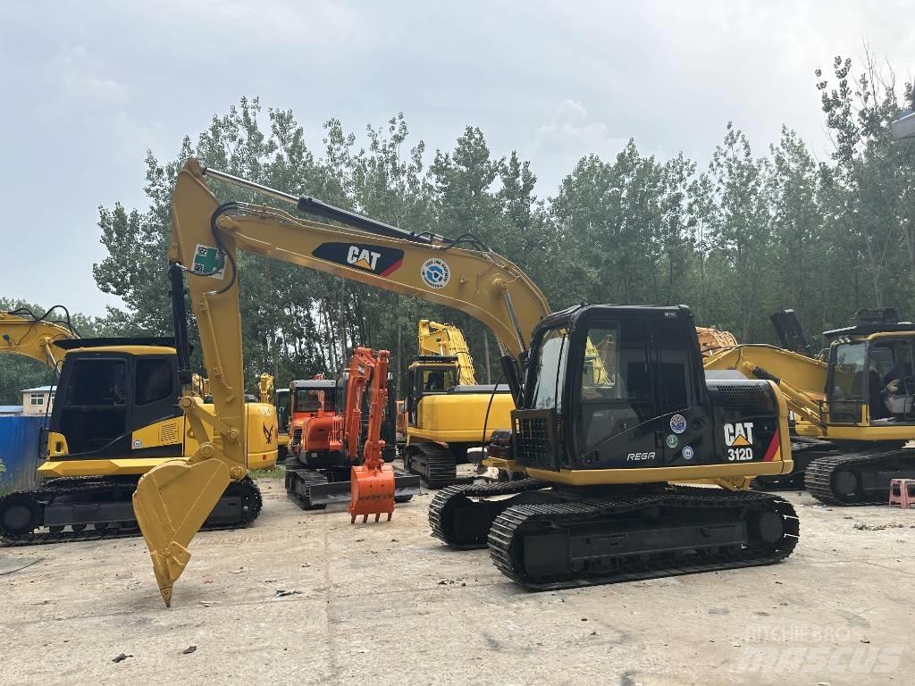 CAT 312D Lánctalpas kotrók