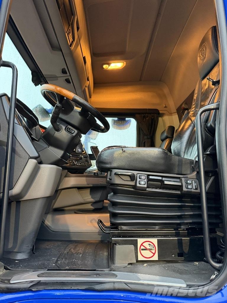 Scania R540B8x4*4NB Fülkés alváz