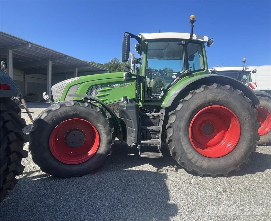 Fendt 933 Vario Traktorok