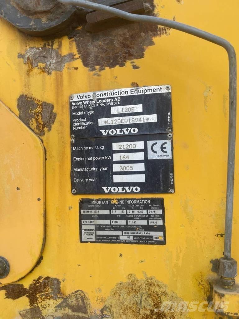 Volvo L 120 E Gumikerekes homlokrakodók