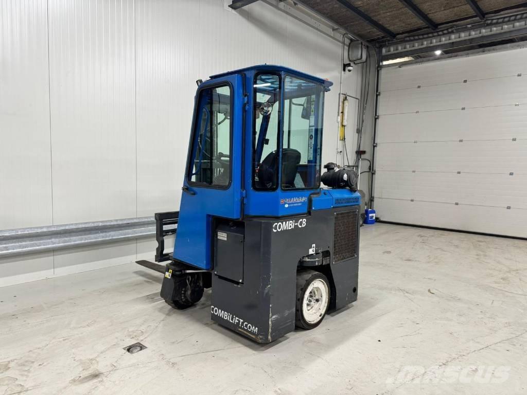 Combilift C3000CB Oldalvillás targonca