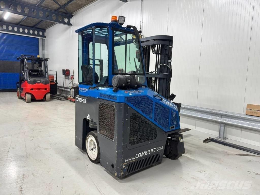 Combilift C3000CB Oldalvillás targonca