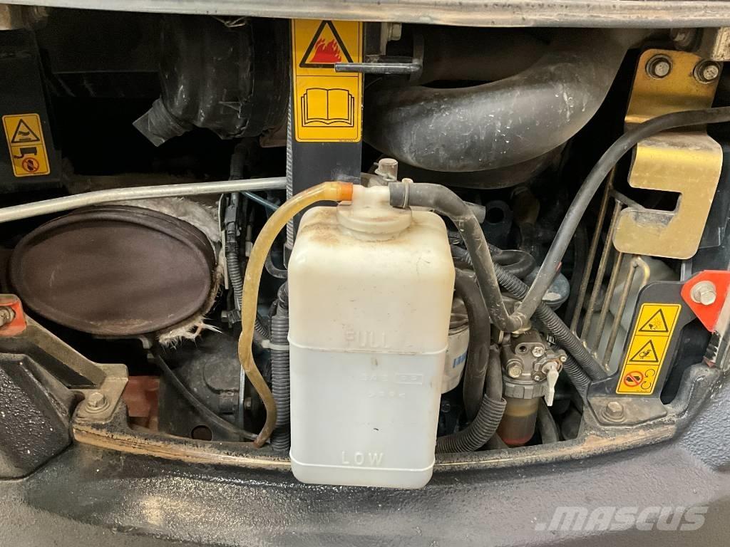 Kubota U 27-4 Mini kotrók < 7t