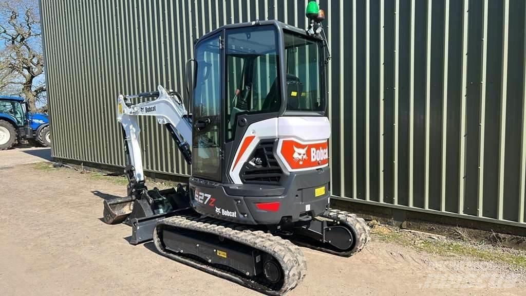 Bobcat E27Z Mini kotrók < 7t