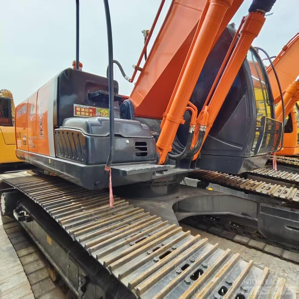 Hitachi ZX 210 Lánctalpas kotrók