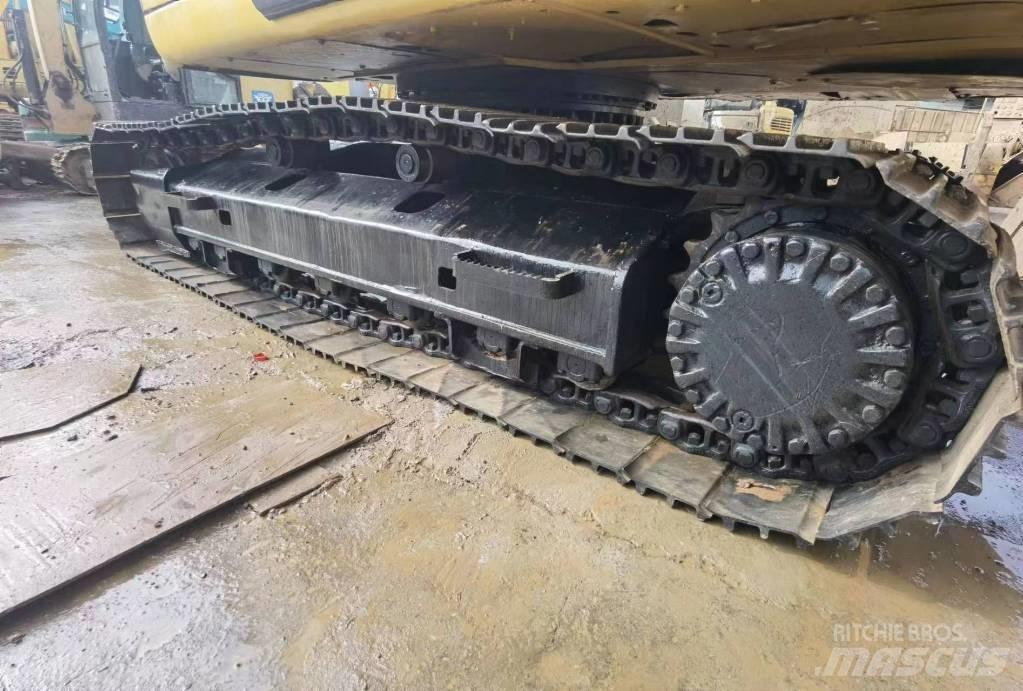 CAT 320CL Lánctalpas kotrók