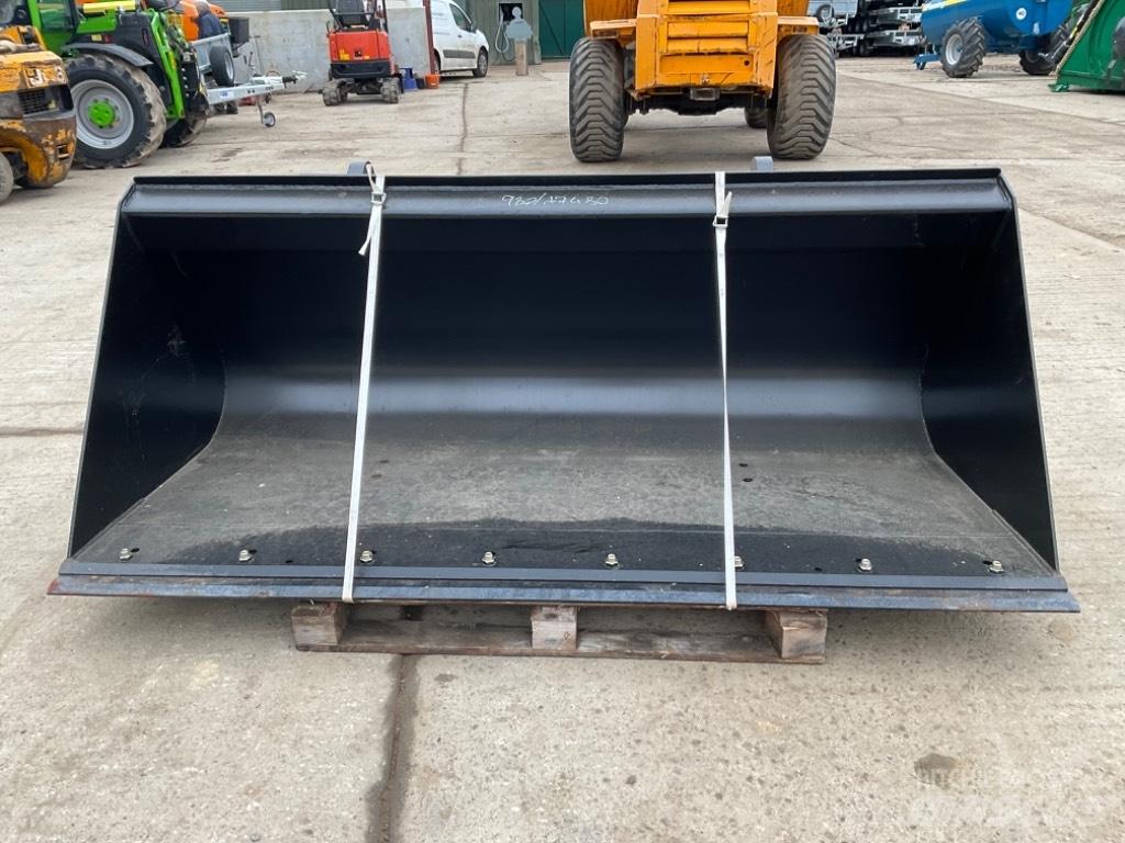 JCB SHOVEL BUCKET Kanalak