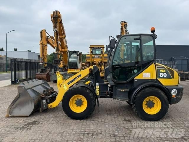 Komatsu WA 80-5 Gumikerekes homlokrakodók