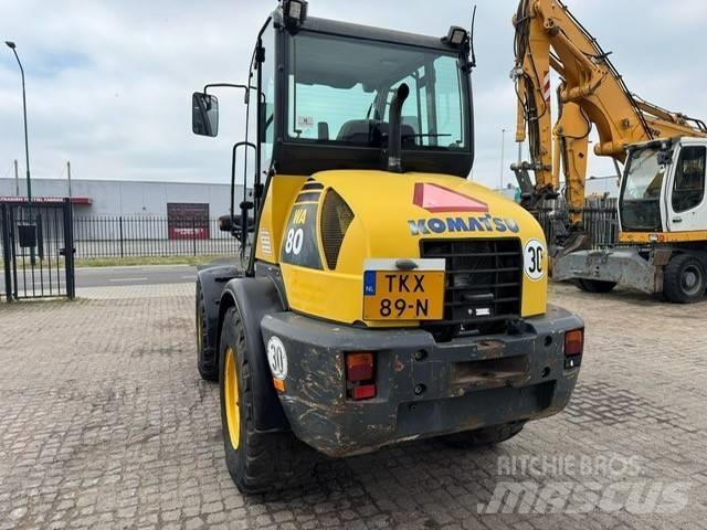 Komatsu WA 80-5 Gumikerekes homlokrakodók