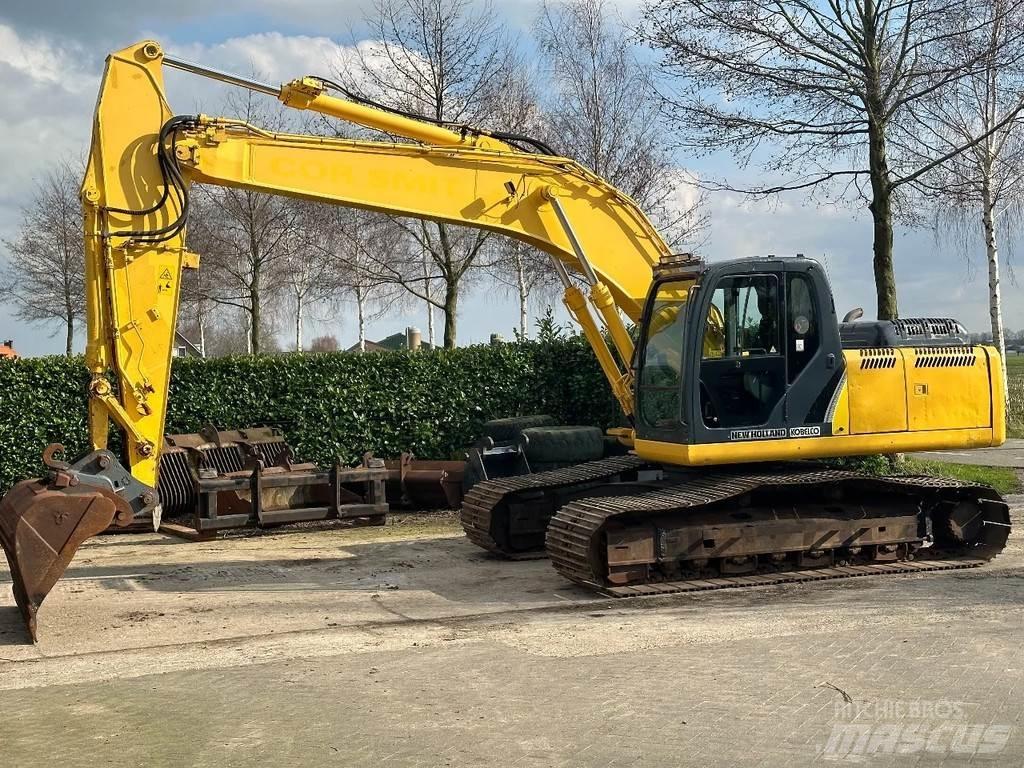 New Holland E215 Lánctalpas kotrók