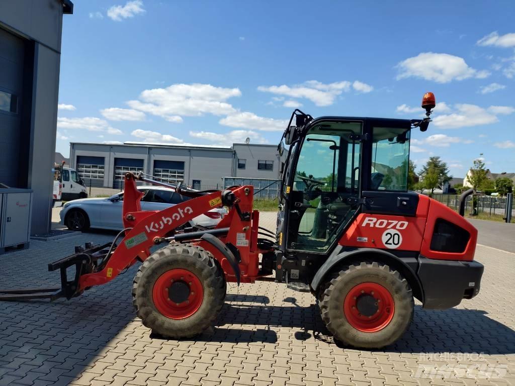Kubota R 070 Gumikerekes homlokrakodók