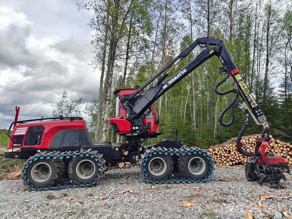 Komatsu 901 XC Betakarítók
