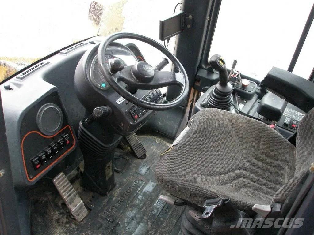 LiuGong CLG856-3 Gumikerekes homlokrakodók