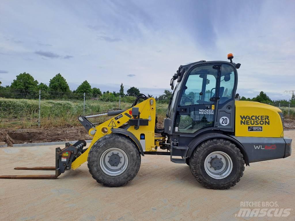 Wacker Neuson WL60 Gumikerekes homlokrakodók
