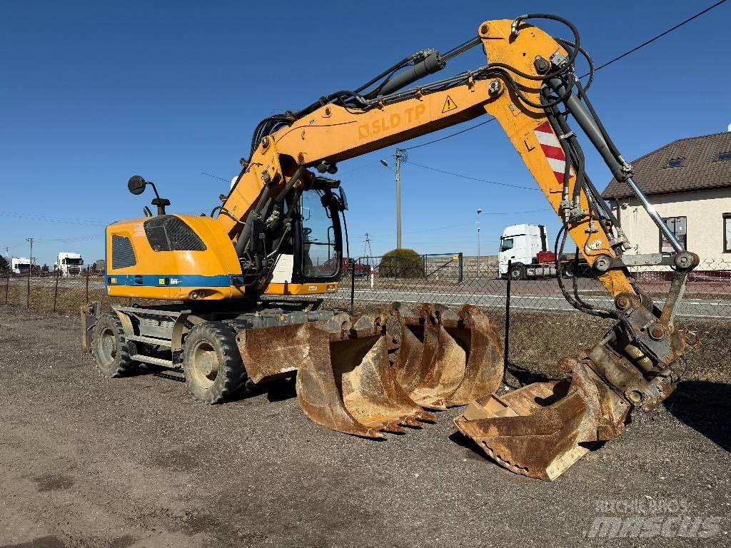 Liebherr A 914 Gumikerekes kotrók