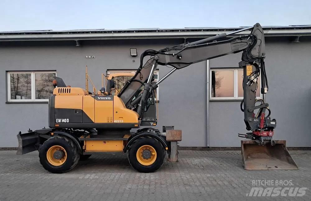 Volvo EW 140 D Gumikerekes kotrók