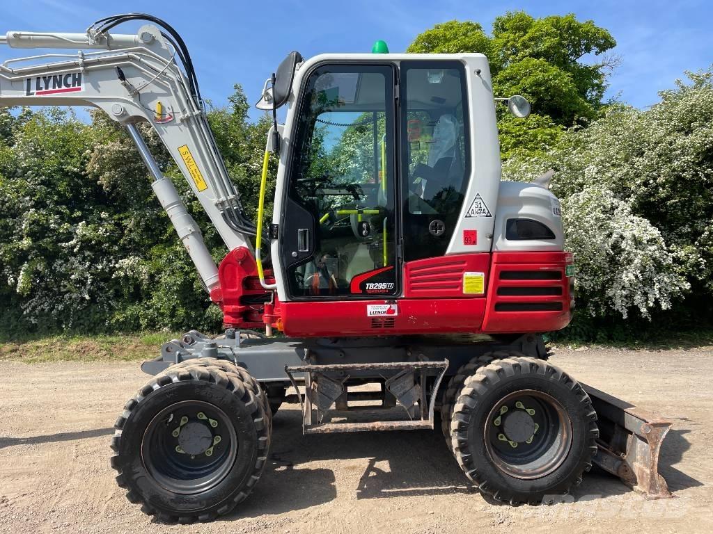 Takeuchi TB 295 W Gumikerekes kotrók