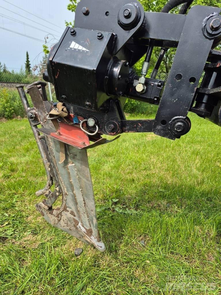 Ditch Witch R300 Árokásók