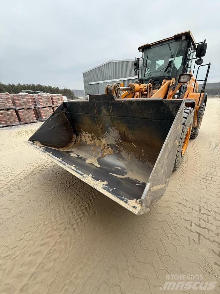 Hyundai HL 960 Gumikerekes homlokrakodók