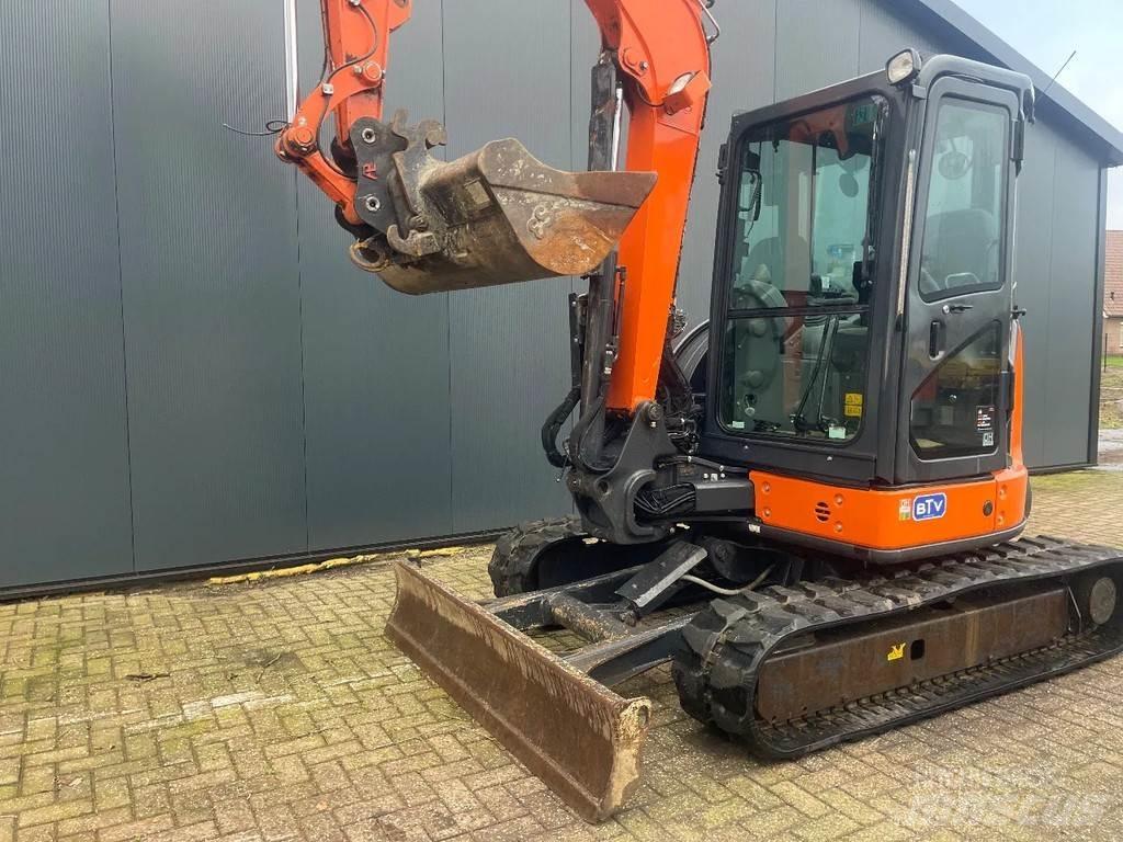 Hitachi U55-5a Mini kotrók < 7t