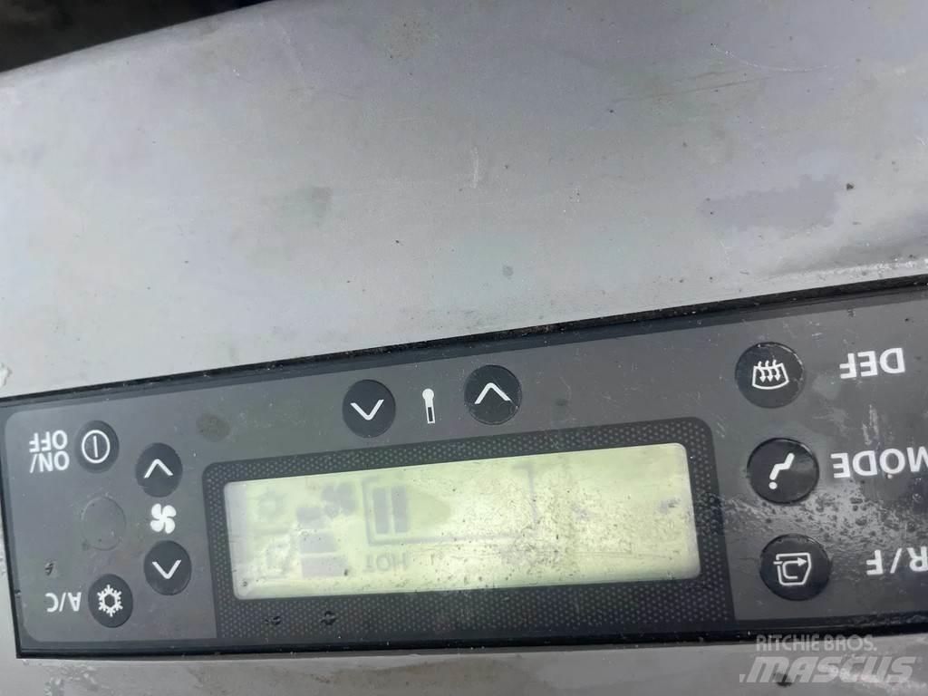Hitachi U55-5a Mini kotrók < 7t