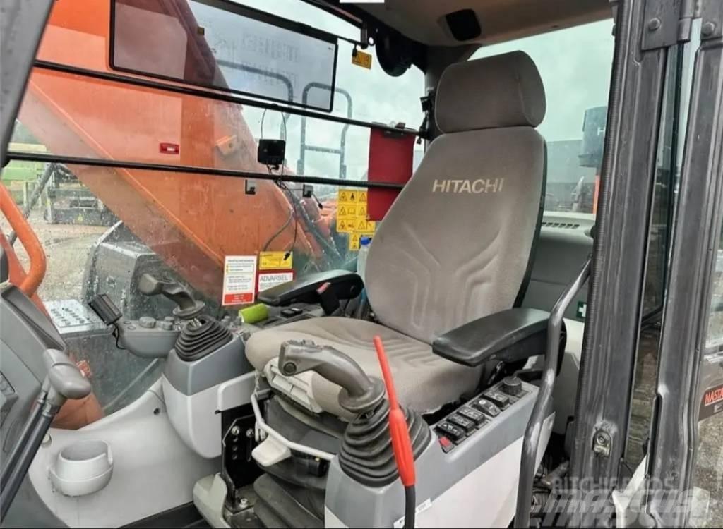 Hitachi ZX 300 LC-6 Lánctalpas kotrók