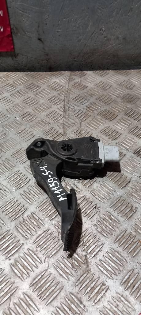 MAN TGX  81259706103 Vezetőfülke és belső tartozékok