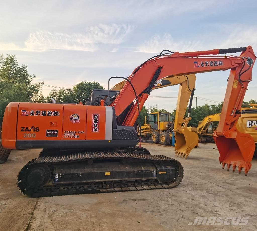 Hitachi ZX 200 Lánctalpas kotrók