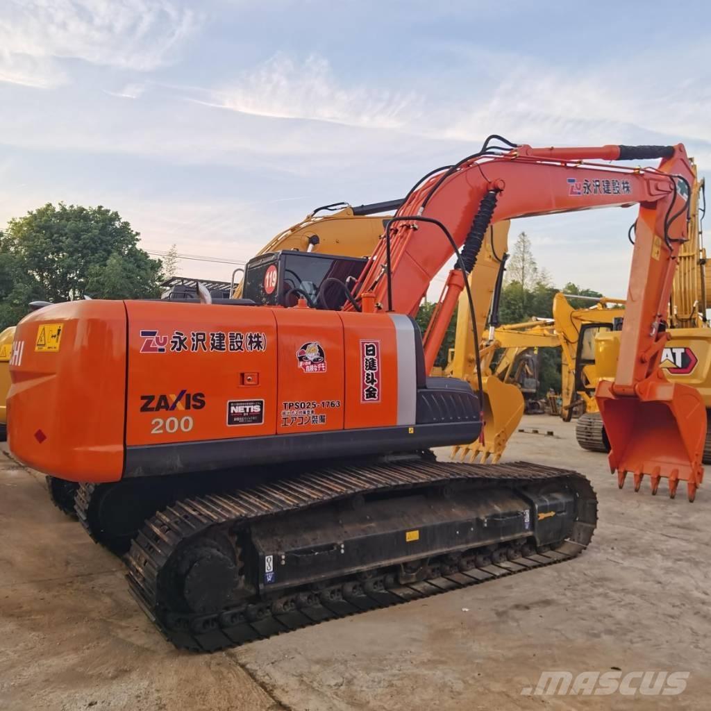Hitachi ZX 200 Lánctalpas kotrók