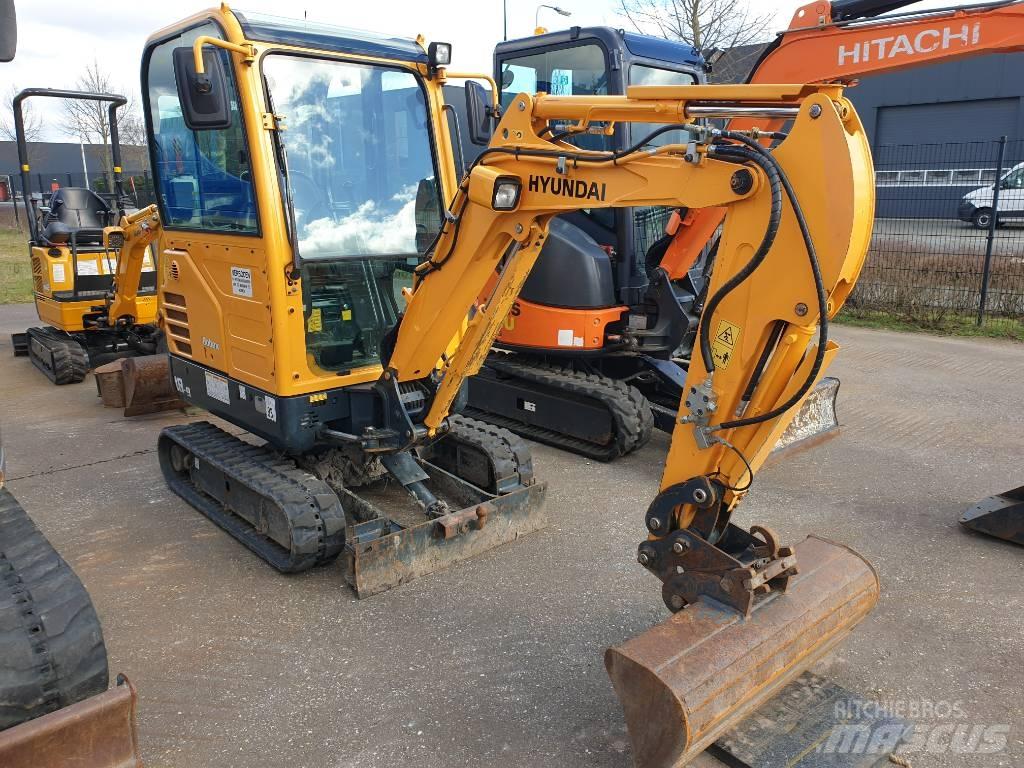 Hyundai R18-9 Mini kotrók < 7t