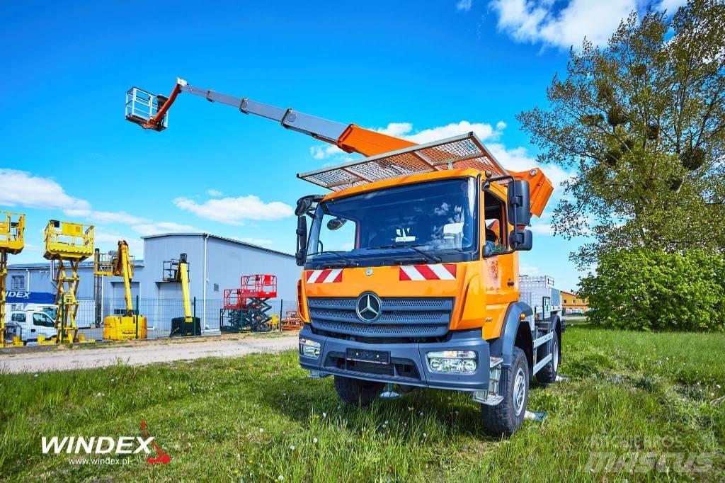 Palfinger P 250 BK Teherautóra szerelt emelők és állványok