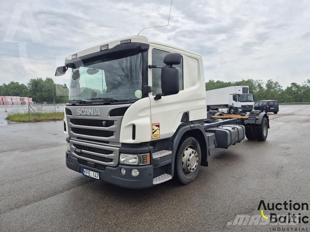 Scania P 450 Fülkés alváz