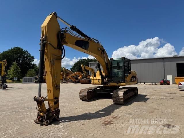 CAT 323 D L Lánctalpas kotrók