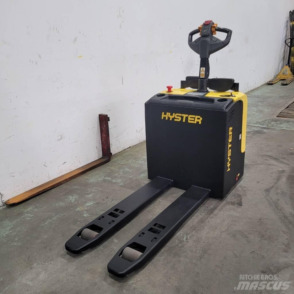 Hyster P 2.0 UTS Vezetőállásos alacsony emelőkocsi