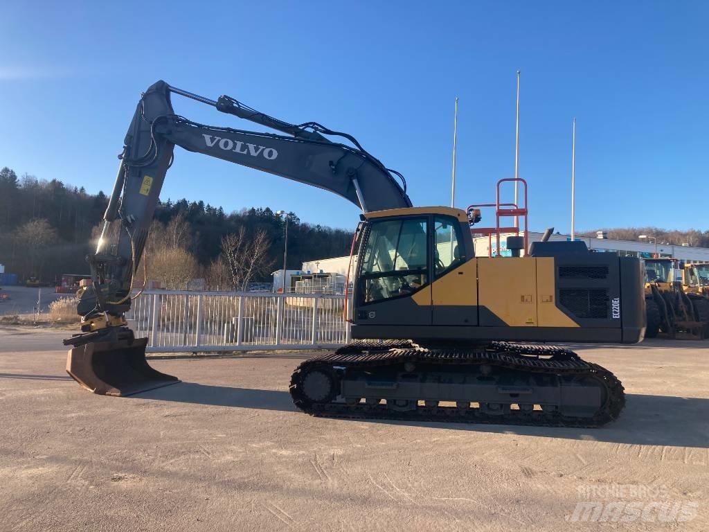 Volvo EC 220 E Lánctalpas kotrók