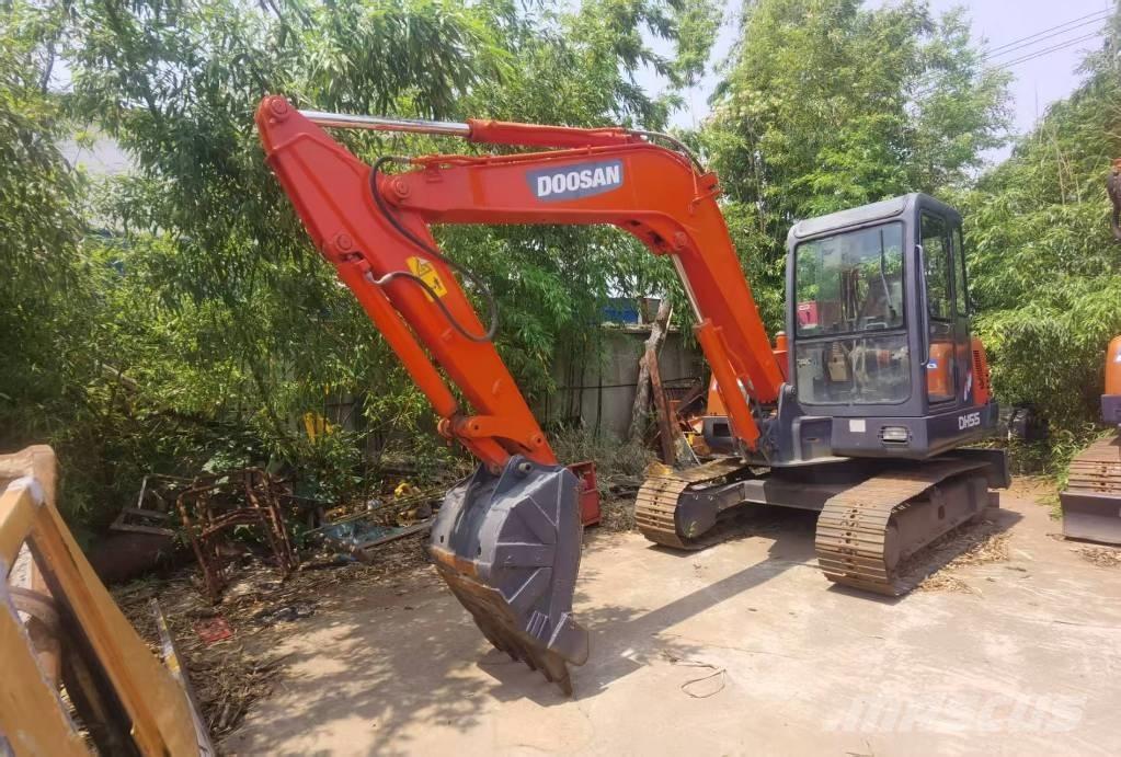 Doosan DH 55 Mini kotrók < 7t