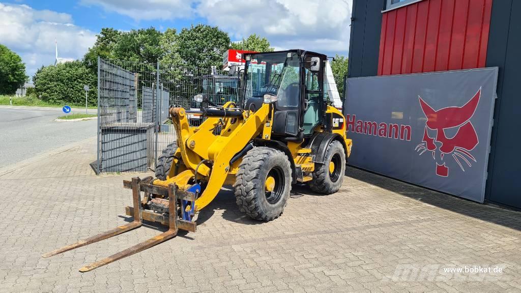 CAT 908 Gumikerekes homlokrakodók