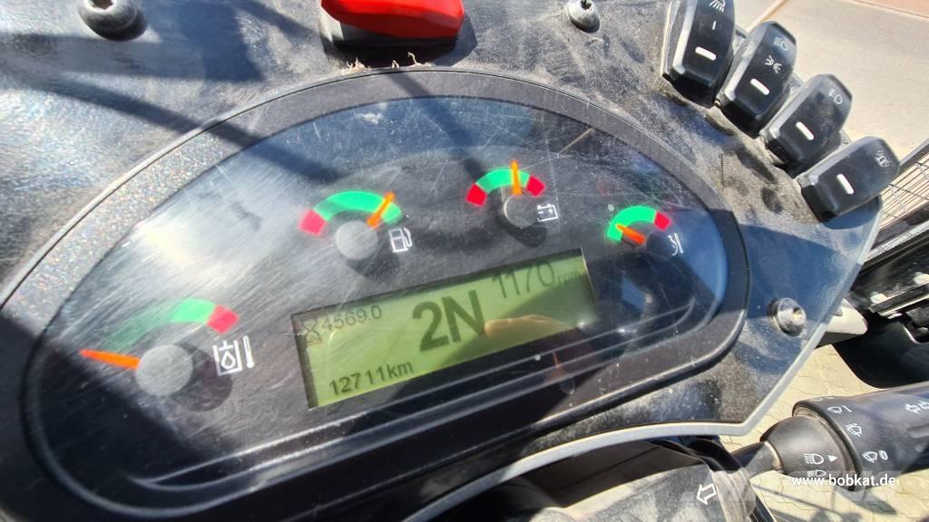 CAT 908 Gumikerekes homlokrakodók