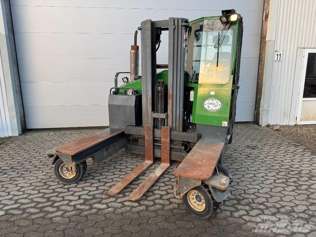 Combilift C 4000 Tolóoszlopos négyutas targonca
