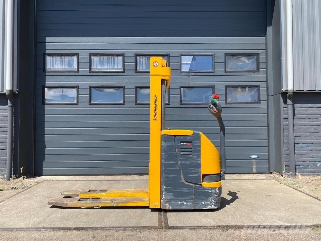 Jungheinrich EJC12 Gyalogkíséretű targonca