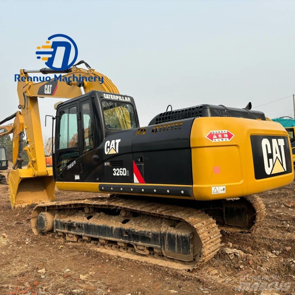 CAT 326D2 Lánctalpas kotrók