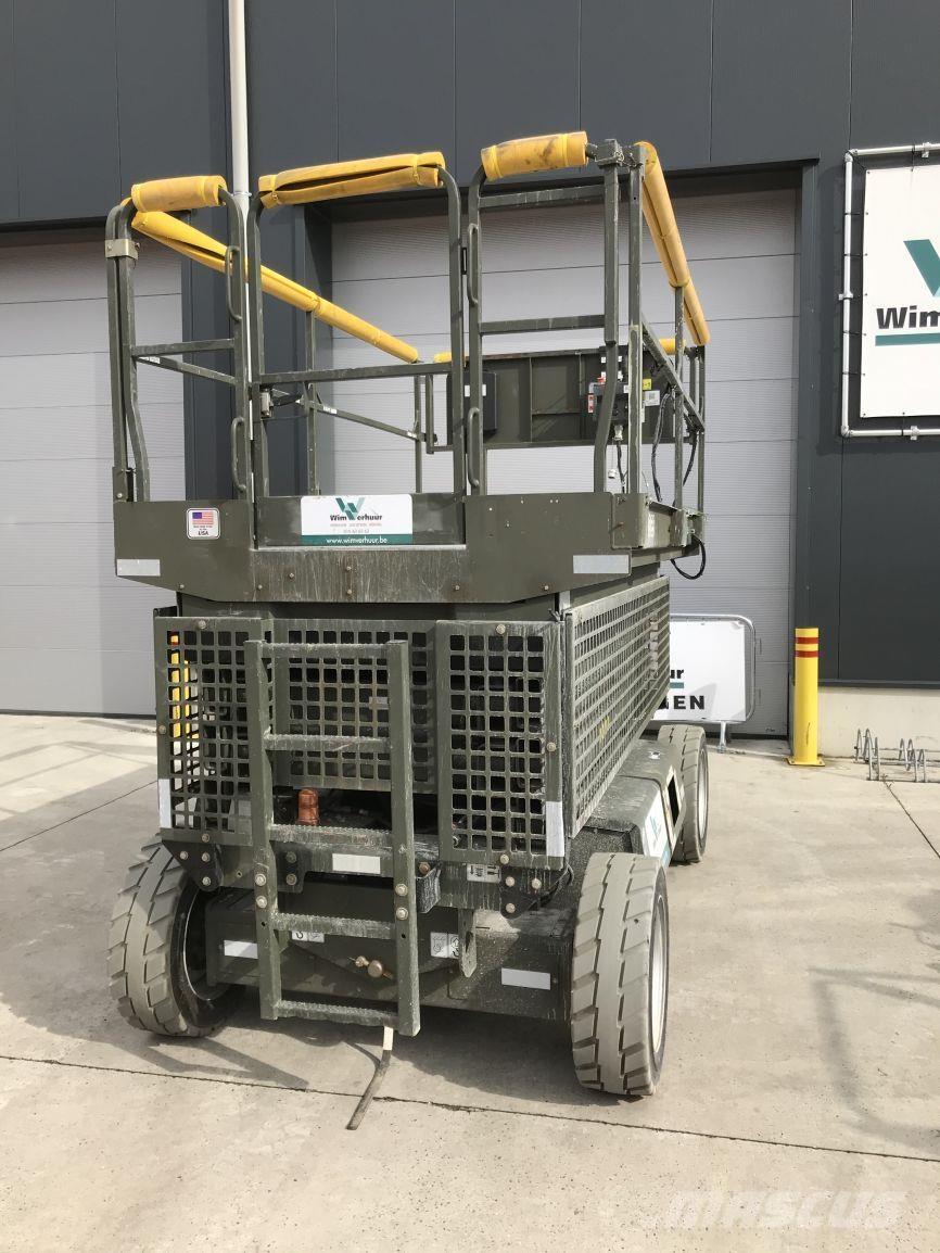 JLG M3369 (4331) Ollós emelők