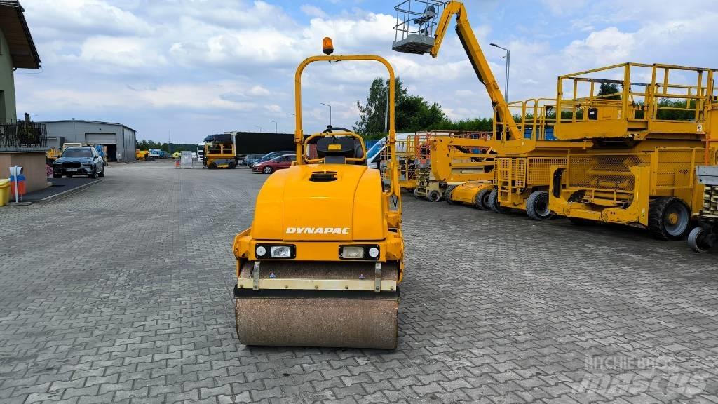 Dynapac CC 1200 Ikerdobos hengerek